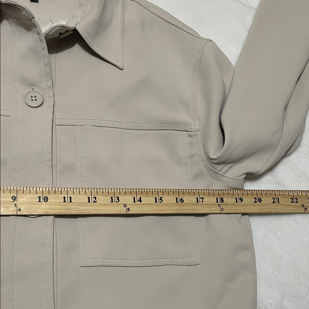 🛑NOT FOR SALE 🛑SOLD🛑Quince Women's Cropped Jacket Beige Blazer Sz Medium - Picture 6 of 14
